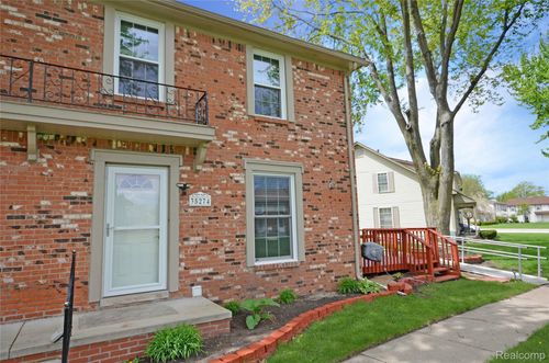 35274 Terrybrook Dr, Sterling Heights, MI, 48312-3604 | Card Image