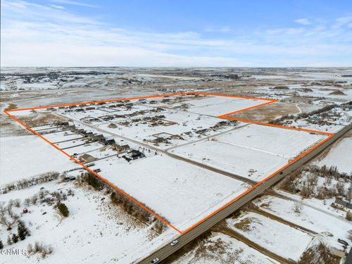 5488 Mathew Ave, Williston, ND, 58801-8503 | Card Image