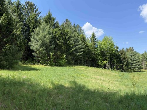 21 Dinky Lane, Morristown, VT, 05661 | Card Image