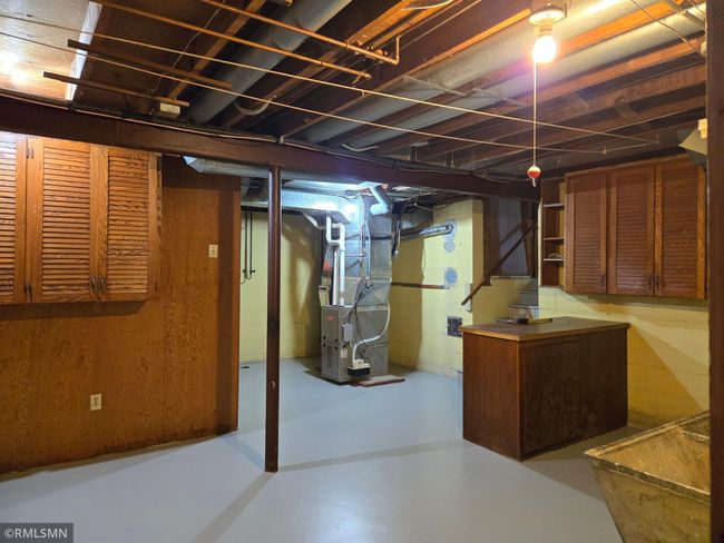 Lower Level With Cabinets and Counter | Image 35