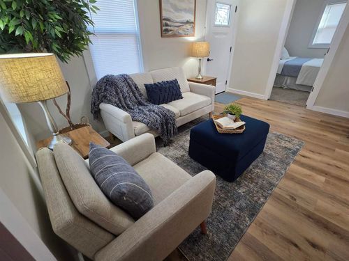 312 Lincoln Ave, Flora, IL, 62839-2111 | Card Image