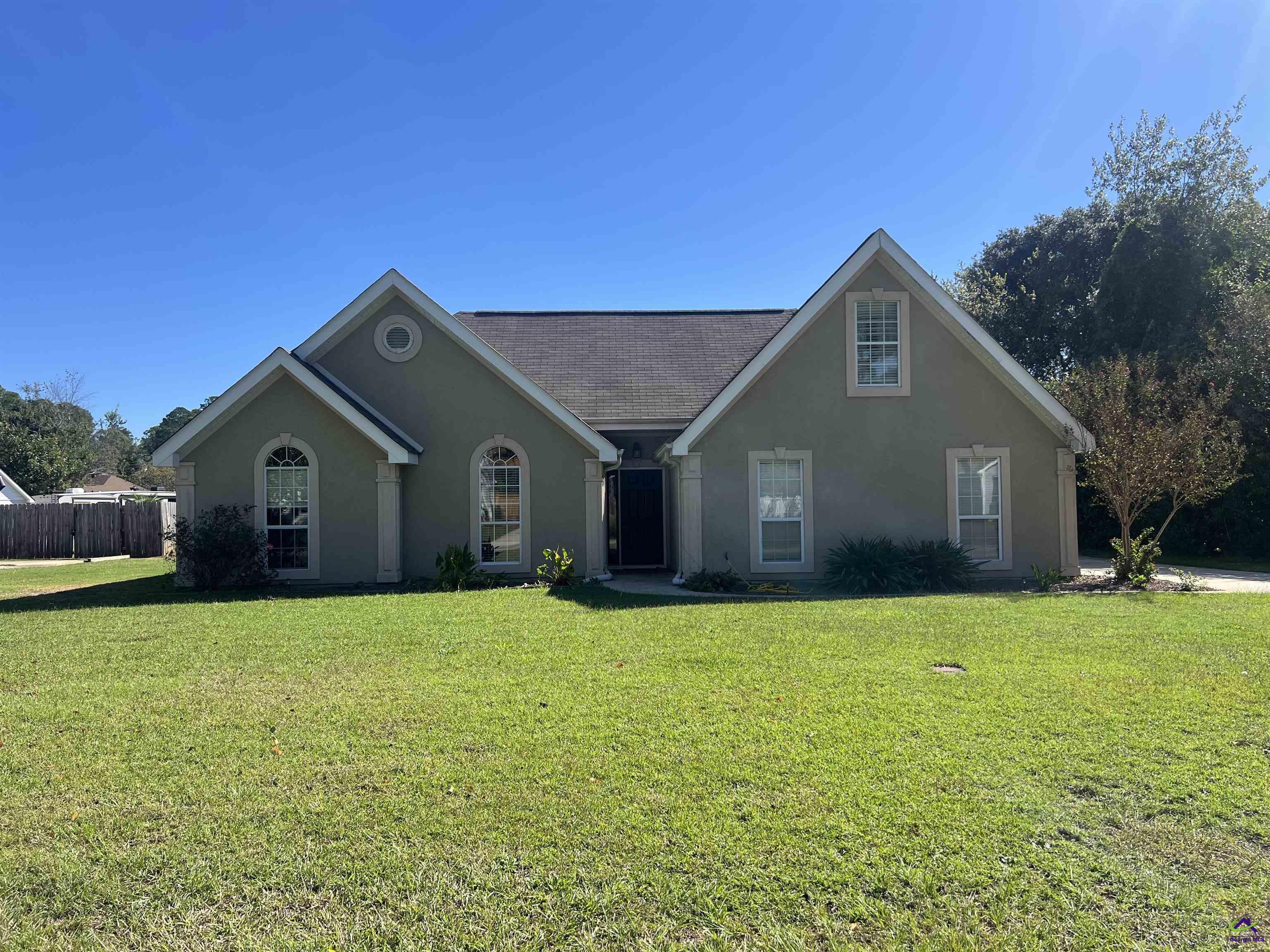 Loxley Dr, Warner Robins, GA 31088