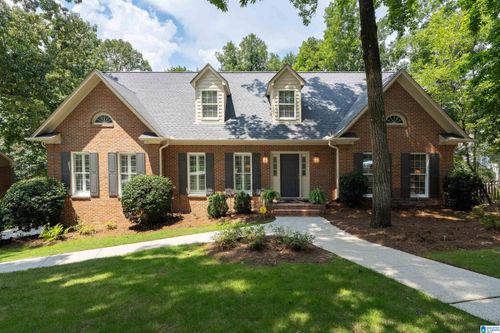 3509 Birchwood Ln, Vestavia, AL, 35243-2462 | Card Image