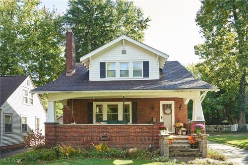 325 Melbourne Ave, Akron, OH, 44313-6542 | Card Image