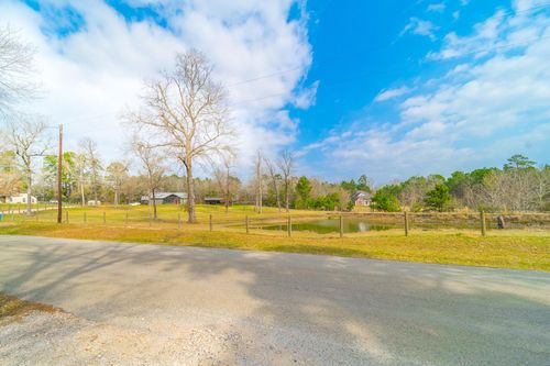 840 Horace Bonds Rd, Livingston, TX, 77351-0064 | Card Image