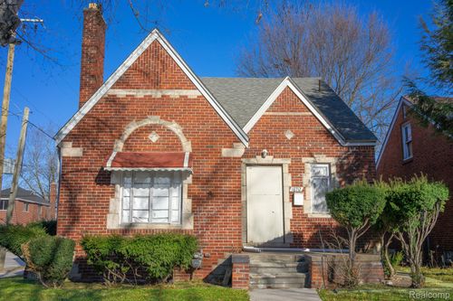 18712 Waltham St, Detroit, MI, 48205-4602 | Card Image