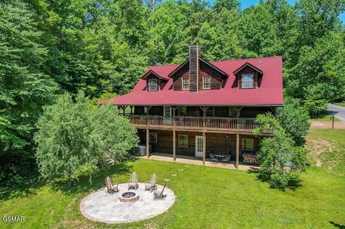 425 Patterson Ln, Gatlinburg, TN, 37738-5821 | Card Image