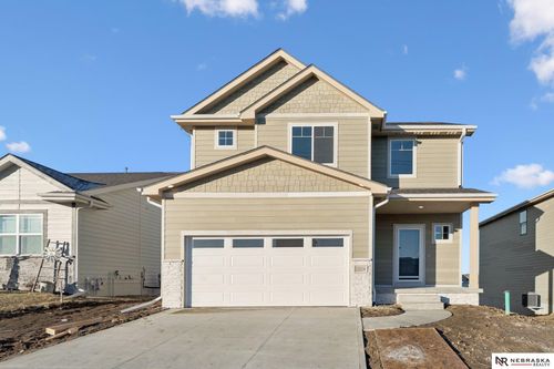 11302 Portage Cir, Papillion, NE, 68046-3347 | Card Image
