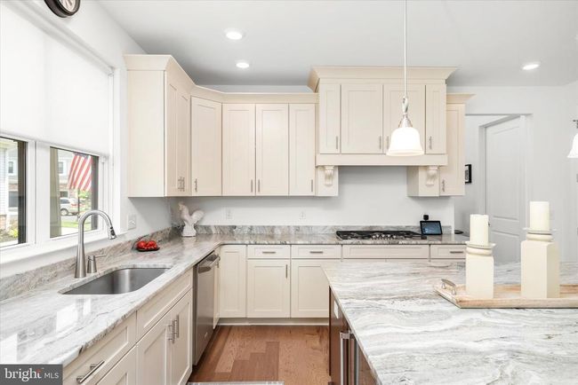 38 Birdie Way, Townhouse with 3 bedrooms, 4 bathrooms and null parking in LAWRENCE TOWNSHIP NJ | Image 7
