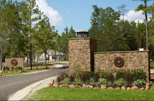 3 Winchester Road, Huntsville, TX, 77340 | Card Image