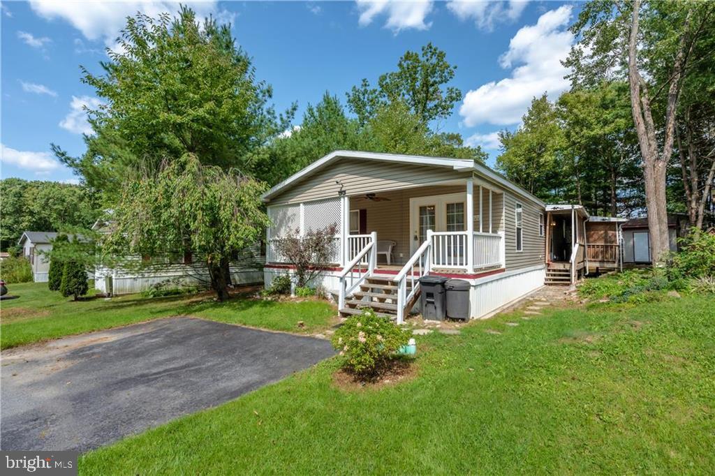 Angel Dr, New Ringgold, PA 17960