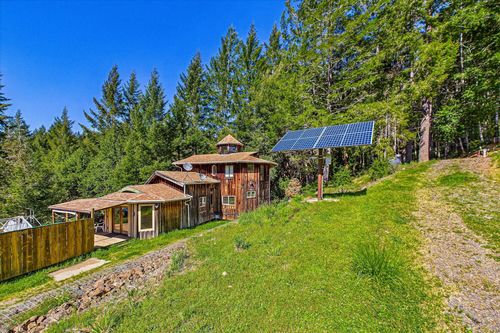 3105 China Creek Rd, Garberville, CA, 95542-9712 | Card Image