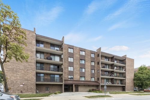 502-828 Graceland Avenue, Des Plaines, IL, 60016 | Card Image