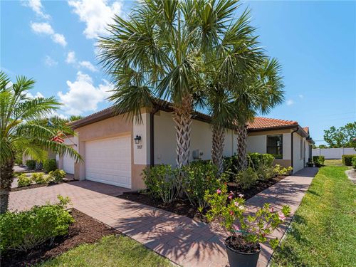 9917 Haze Dr, VENICE, FL, 34292-2707 | Card Image