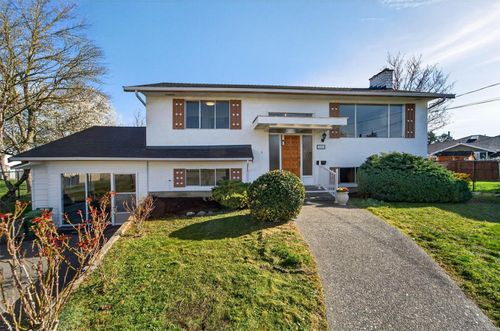 10304 Pollard Pl, Sidney, BC, V8L2M4 | Card Image