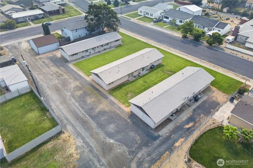 1137 1139 Cascade Avenue, Moses Lake, WA, 98837 | Card Image