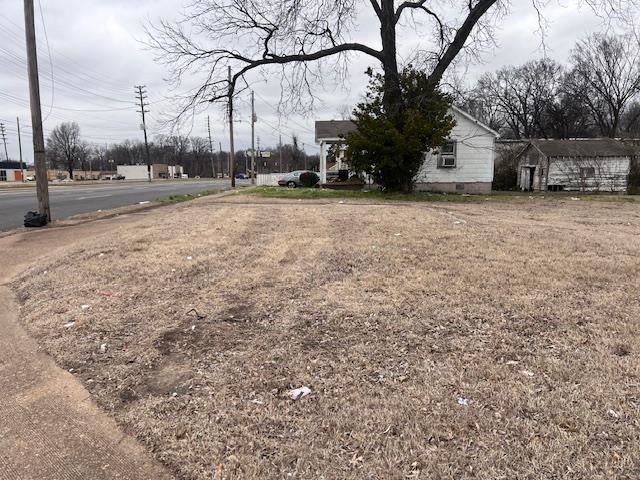 Land in Memphis