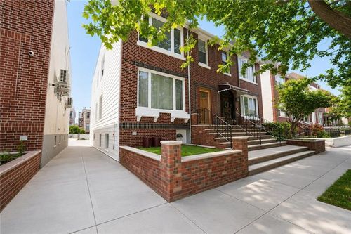 17 Bay 8th St, Brooklyn, NY, 11228-3416 | Card Image