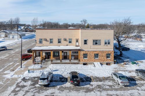 10 1st Ave Nw, Wells, MN, 56097-1900 | Card Image