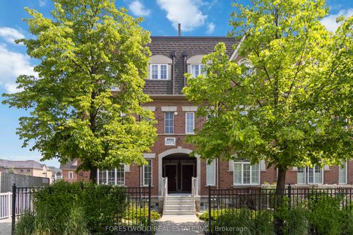 19-3055 Elmcreek Rd, Mississauga, ON, L5B4J9 | Card Image