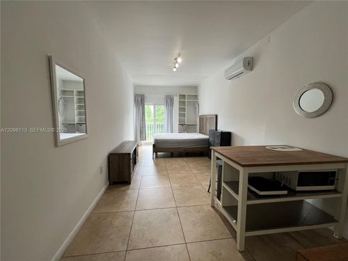 5-446 Sw 3rd St, Miami, FL, 33130-1406 | Card Image