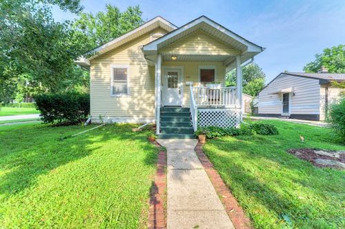 139 N Washington Street, Westmont, IL, 60559 | Card Image