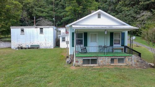 1519 E Main St, Saltville, VA, 24370-3211 | Card Image