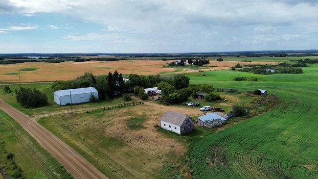 41004 Range Road 215, House other with 4 bedrooms, 1 bathrooms and null parking in Bashaw AB | Image 41