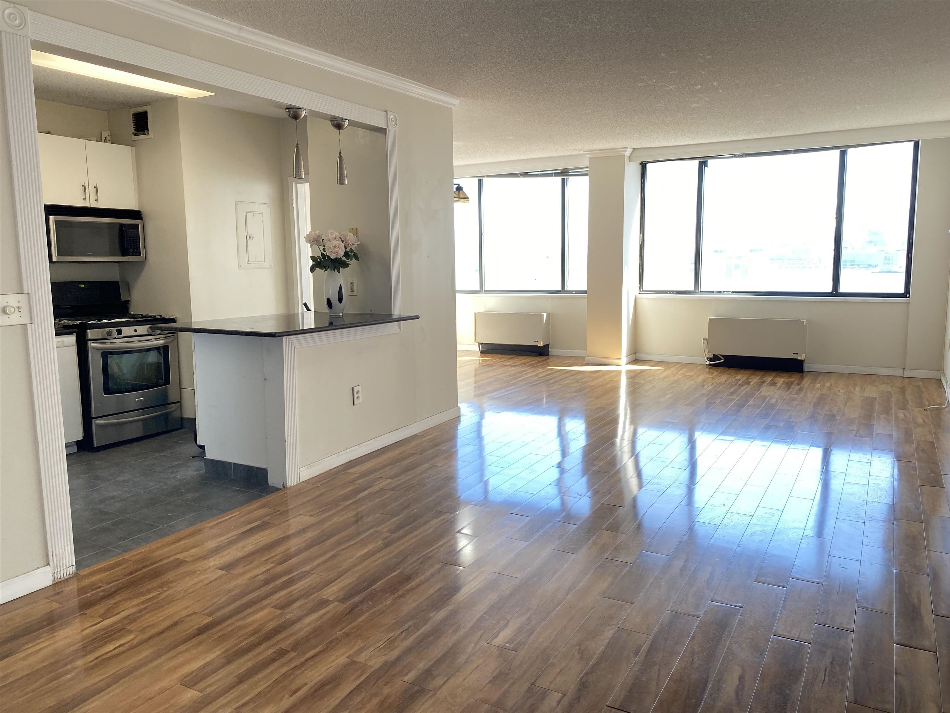 Residential Lease in JC, Downtown 5