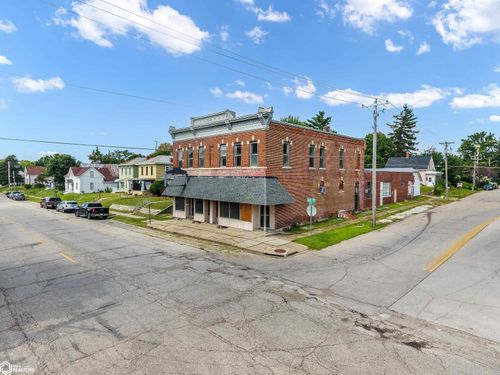 900 Oak St, Burlington, IA, 52601-4607 | Card Image