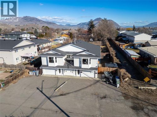 881 Evergreen Pl, Kamloops, BC, V2B5M7 | Card Image