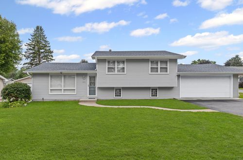 1915 Esch Rd, Twin Lakes, WI, 53181-9719 | Card Image