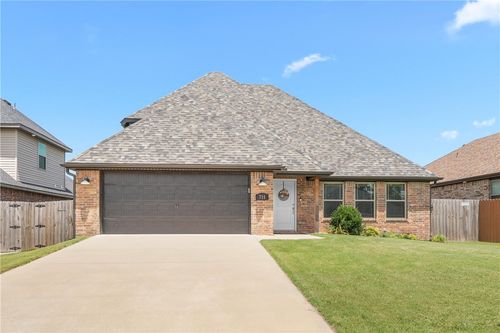 711 W Taylor, Siloam Springs, AR, 72761-3077 | Card Image
