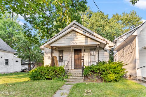 638 Woodstock Ave, Toledo, OH, 43607-3844 | Card Image