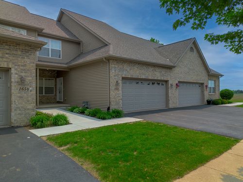 1652 Overlook Dr, DIXON, IL, 61021-9636 | Card Image