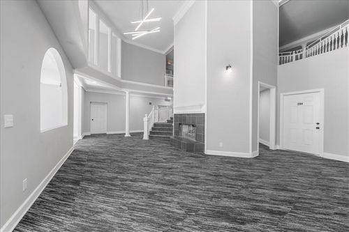 303-5399 Northland Dr, Sandy Springs, GA, 30342-2876 | Card Image