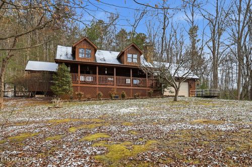 2175 Newt Huff Ln, Sevierville, TN, 37862-7404 | Card Image