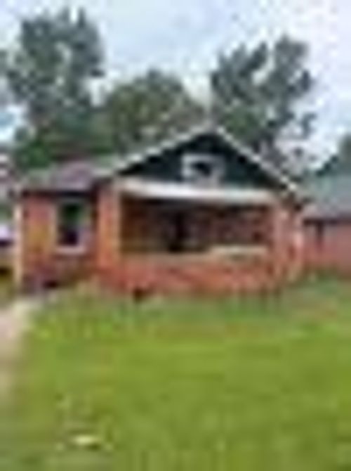 317 S Main St, Robersonville, NC, 27871-9100 | Card Image