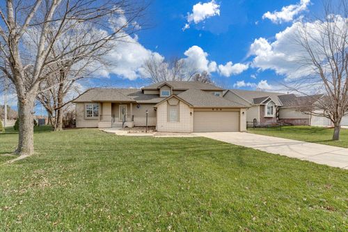 634 N Bay Country, Wichita, KS, 67235 | Card Image