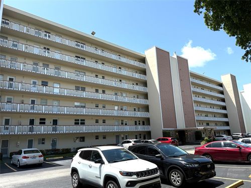apt-704-1001 Ne 14th Ave, Hallandale Beach, FL, 33009-2768 | Card Image