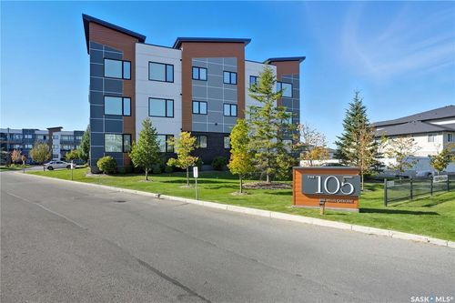 303-105 Willis Cres, Saskatoon, SK, S7T0Z3 | Card Image