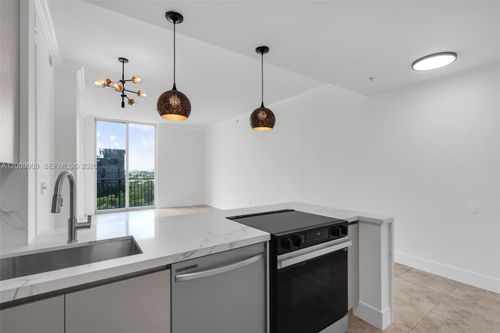 1707-520 Se 5th Ave, Fort Lauderdale, FL, 33301-2932 | Card Image