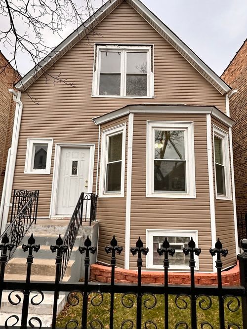 1-2429 N Springfield Ave, Chicago, IL, 60647-2233 | Card Image