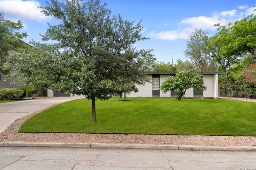 501 Thelma Dr, Olmos Park, TX, 78212-2416 | Card Image