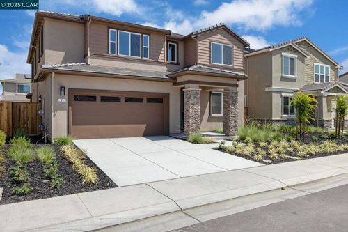 85 Bodega Dr, Lodi, CA, 95240-7894 | Card Image