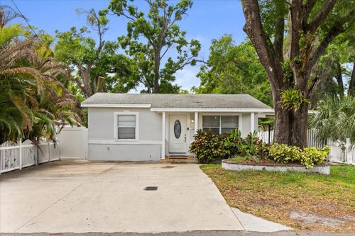 6908 N Oregon Ave, TAMPA, FL, 33604-5351 | Card Image