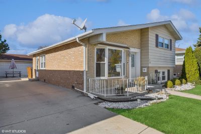 22 51st Avenue, House other with 3 bedrooms, 2 bathrooms and 2 parking in Bellwood IL | Image 2