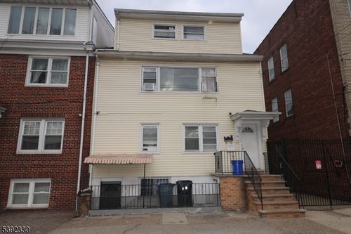 233 Adams St, Newark, NJ, 07105-2014 | Card Image