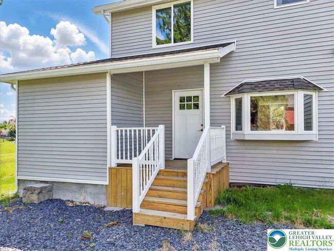 Rear entry | Image 8