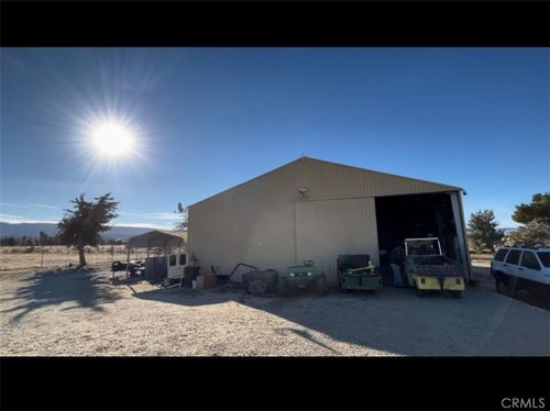 25220 W Avenue B8, Lancaster, CA, 93536-9148 | Card Image